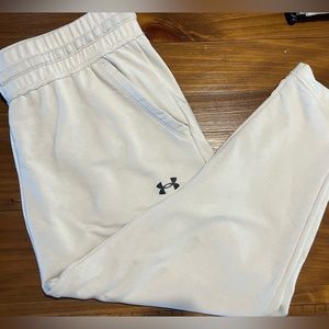 NEW under armour project rock women’s joggers. Size medium.